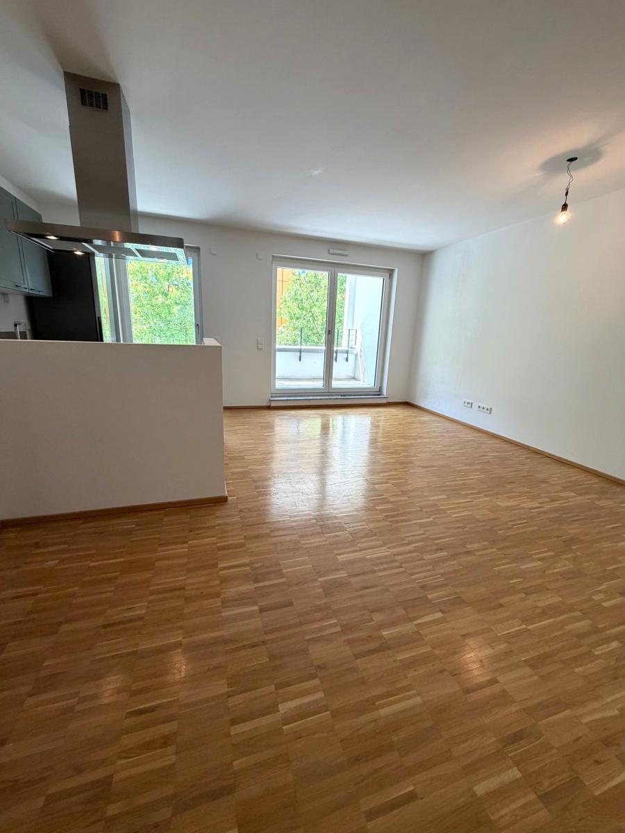 weiterer Blick in Ihren Wohn-/Essbereich